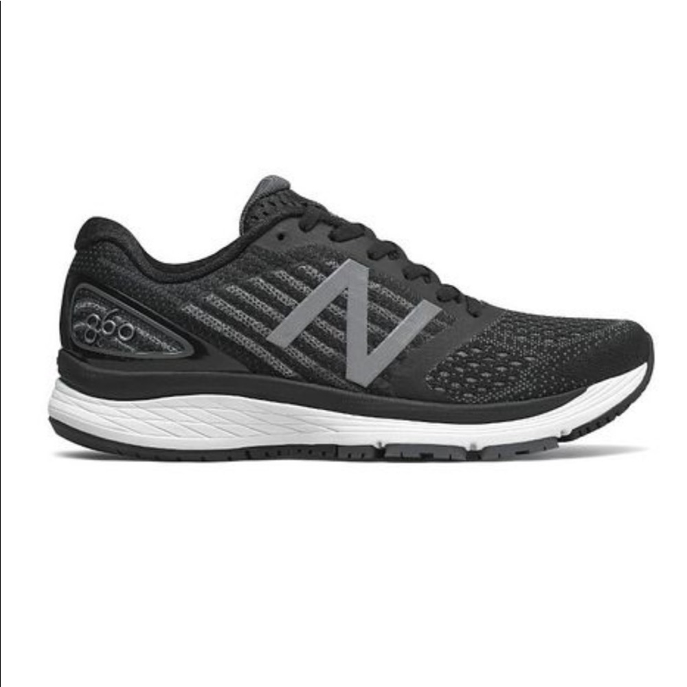 New balance running sneaker 860 V9 black